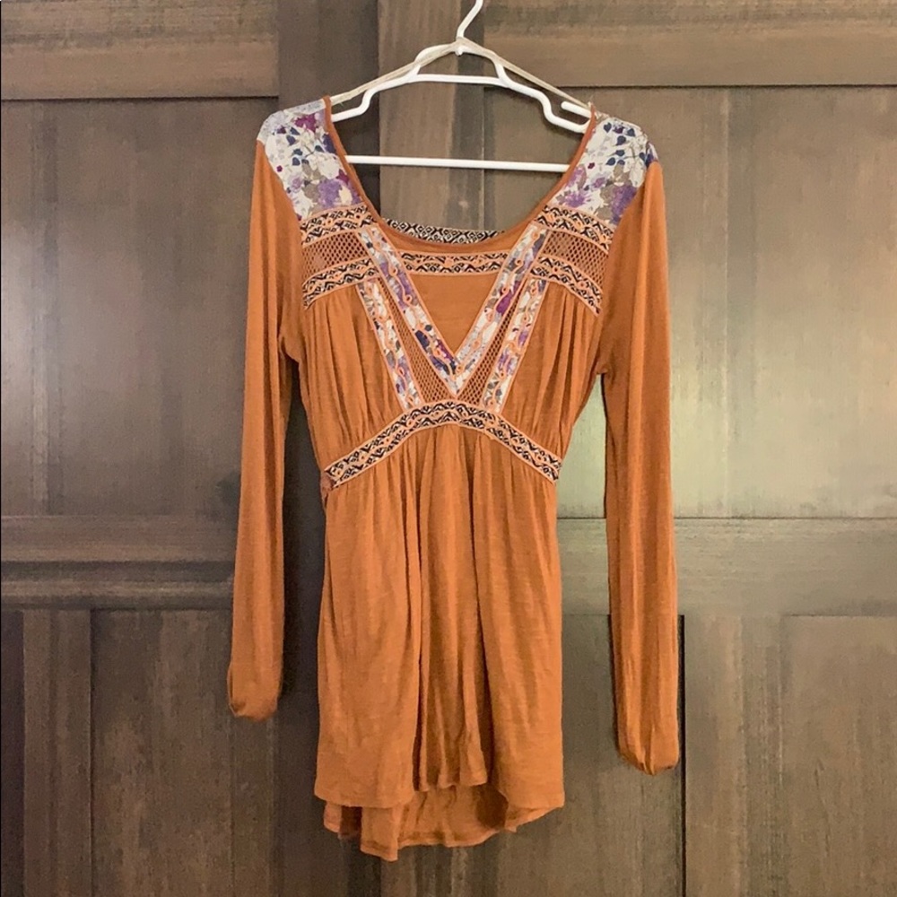 Gimmicks by BKE blouse